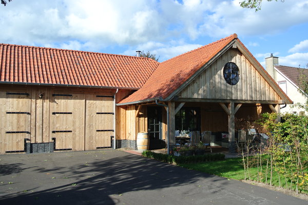 boom meesteres buitenspiegel Houten schuur laten bouwen | Landelijke Bouwstijl