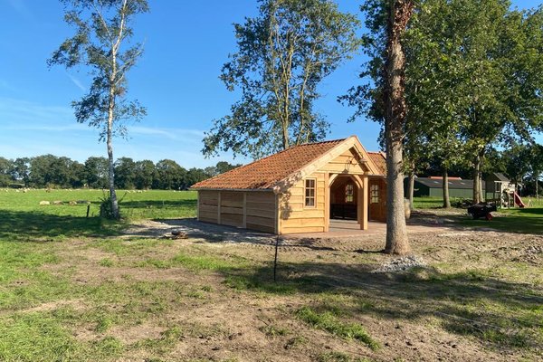 Hoekmodel kapschuur terrasoverkapping  